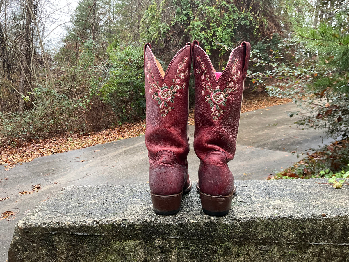 Size 7 women’s Shyanne boots Bootitude