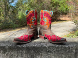 Size 7.5 women’s Ariat boots