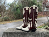 Size 8 women’s Laramie boots