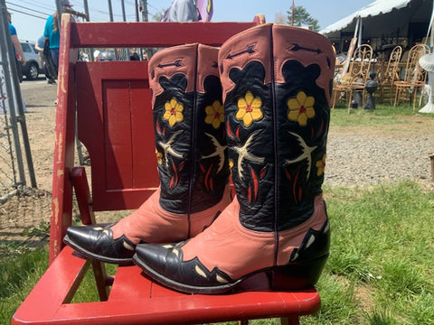 Size 8.5 women’s Old Gringo boots