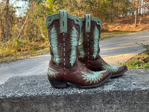 Size 7 women’s Old Gringo boots