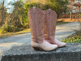 Size 7 women’s Acme boots