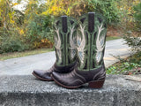 Size 10 women’s Azulado boots