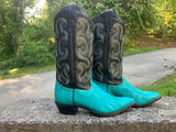 Size 9.5 men’s or 11 women’s Tony Lama boots