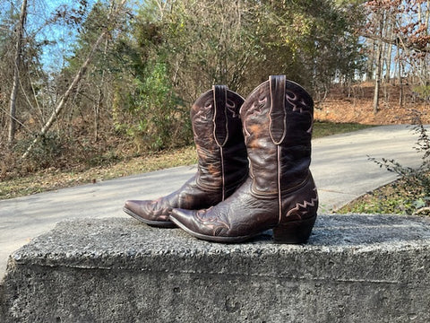 Size 8.5 women’s Old Gringo boots