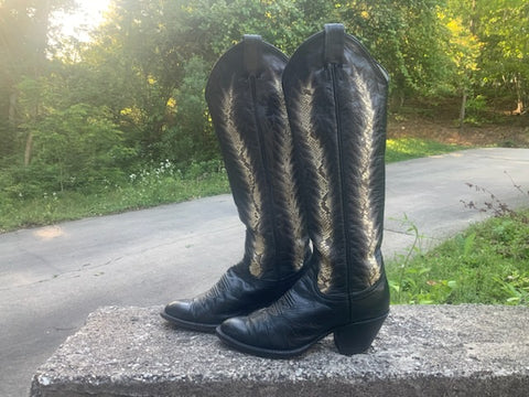 Size 5.5 women’s Tony Lama boots