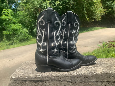 Size 8.5 men’s or 10 women’s Ben Miller boots