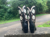 Size 8 women’s Larry Mahan boots
