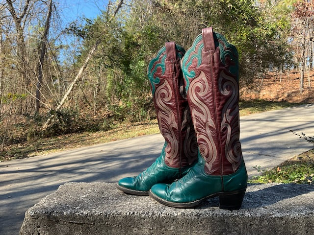Size 6 women s Larry Mahan boots Bootitude