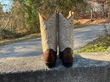 Size 8.5 men’s or 10 women’s Justin boots