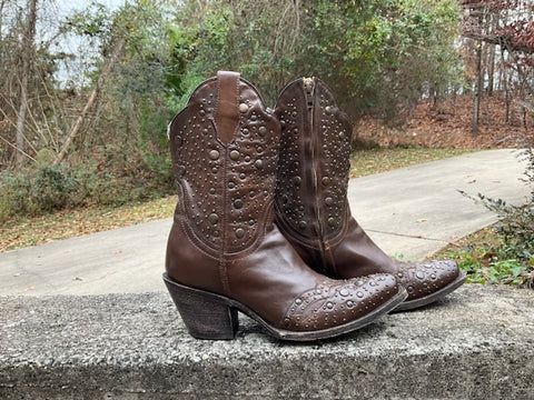 Size 8 1 2 women s J. Chisholm boots Bootitude