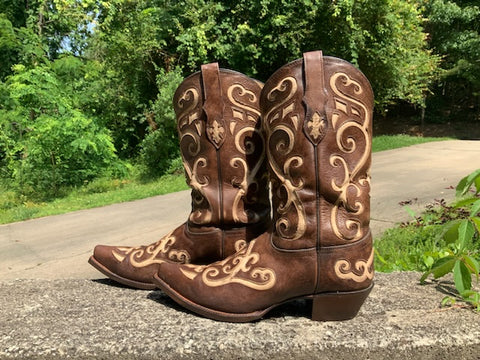 Size 10 women’s Tony Lama boots