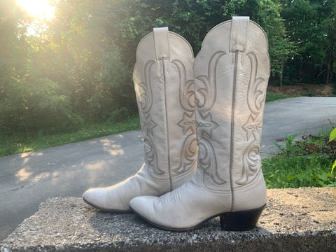 Size 7.5 women’s Larry Mahan boots