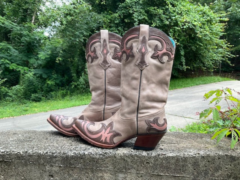 Size 10 women’s Tony Lama boots
