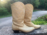 Size 7.5 women’s Tony Lama boots