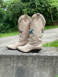 Size 7.5 women’s Zodiac boots