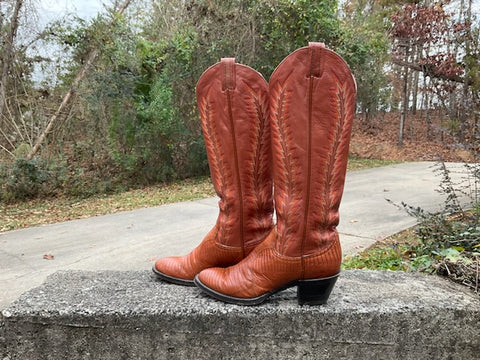 Size 8 women’s Larry Mahan boots