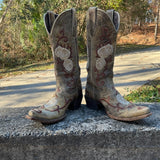 Size 7.5 women’s Ariat boots