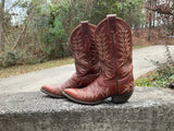 Size 7.5 men’s or 9 women’s Larry Mahan boots