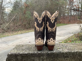 Size 9 women’s Cowgirl Up by Corral