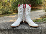Size 9.5 women’s Frye boots