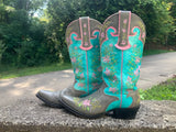 Size 8 women’s Sterling River boots