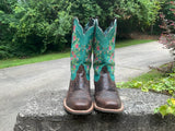 Size 9 women’s Ariat boots