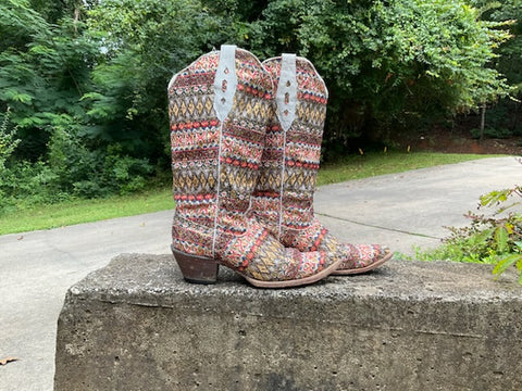 Size 9 women’s Tanner Mark boots