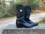 Size 9.5 men’s or 11.5 women’s Ammons boots