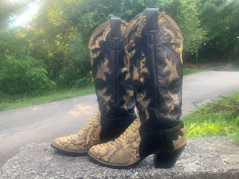 Size 6.5 women’s Custom made boots