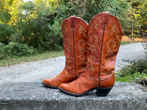 Size 8 women’s Larry Mahan boots