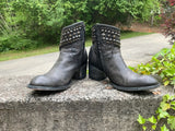 Size 8.5 women’s Old Gringo boots