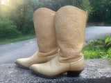 Size 7.5 women’s Tony Lama boots