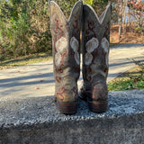 Size 7.5 women’s Ariat boots