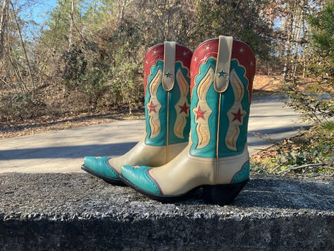Size 7 women’s Liberty boots