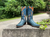 Size 8 women’s Frye boots