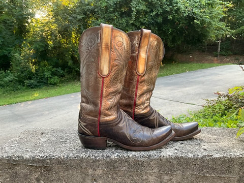 Size 8 women’s Lucchese boots