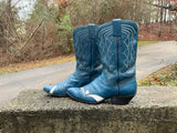 Size 9 women’s Laramie boots