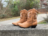 Size 8 women’s Oak Tree Farms boots