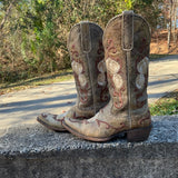 Size 7.5 women’s Ariat boots
