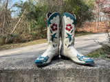 Size 9 women’s Acme boots