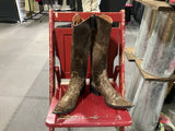 Size 7.5 women’s Donald Pliner boots