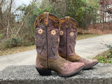 Size 9.5 women’s Laredo boots