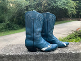 Size 8 women’s Laramie boots