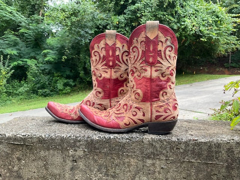 Size 10 women’s Old Gringo boots