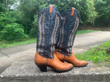 Size 8 men’s or 9.5 women’s Larry Mahan boots