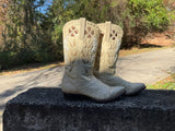 Size 7 women’s Cuadra boots