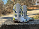 Size 8 women’s Old Gringo boots