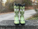 Size 7 women’s Liberty boots
