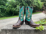 Size 9 women’s Ariat boots